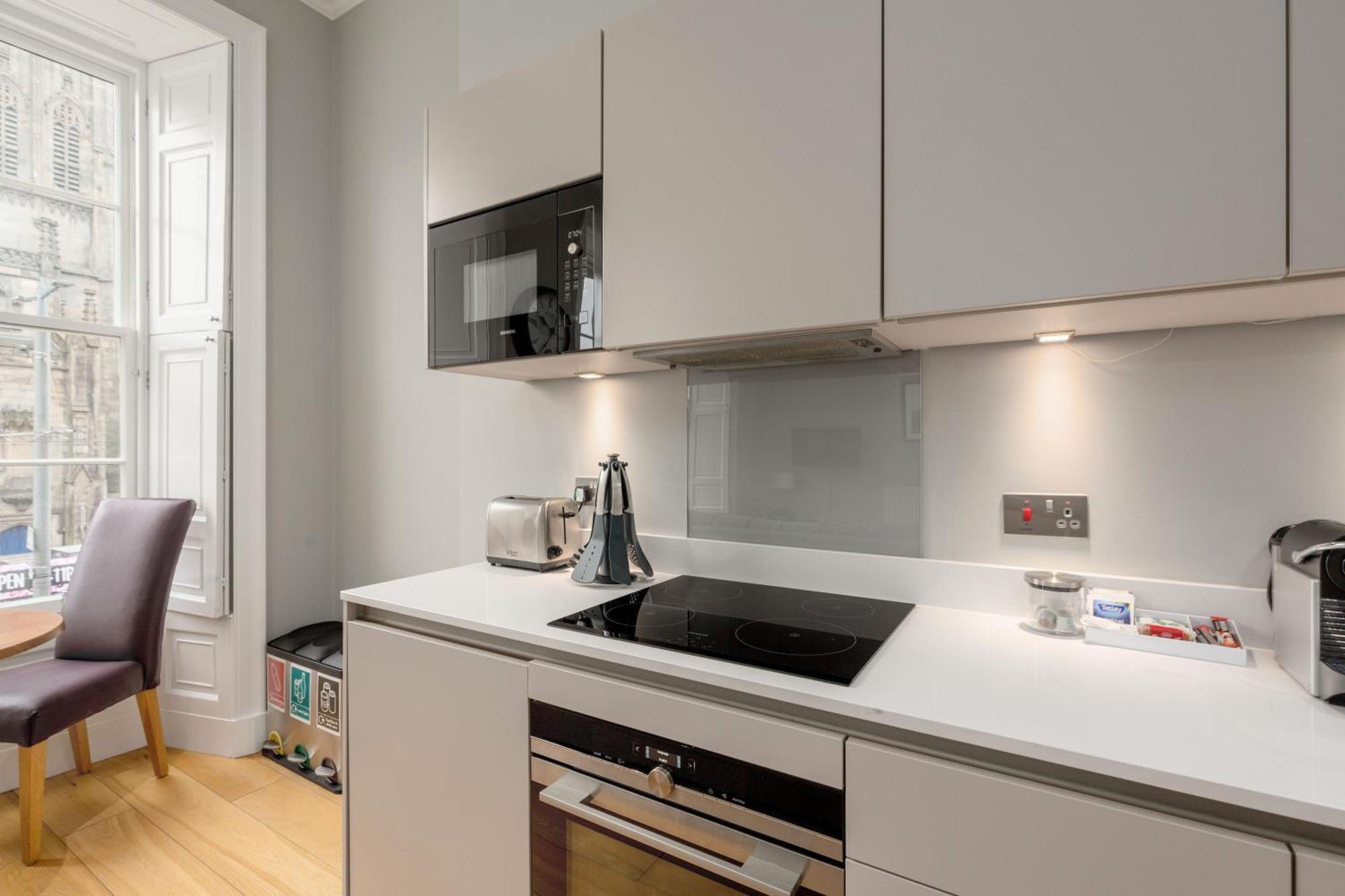 Destiny Scotland - Princes Street Residence Edimburgo Exterior foto